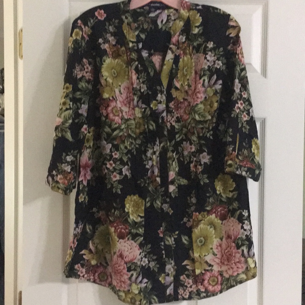 Vneck cotton floral tunic